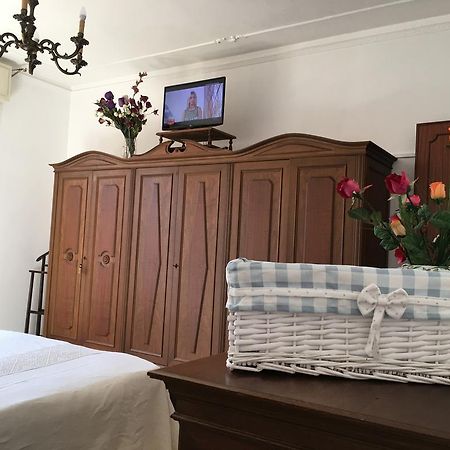 La Casa Di Nila Appartement Pisa Buitenkant foto