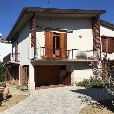 La Casa Di Nila Appartement Pisa Buitenkant foto