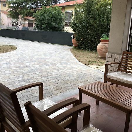 La Casa Di Nila Appartement Pisa Buitenkant foto