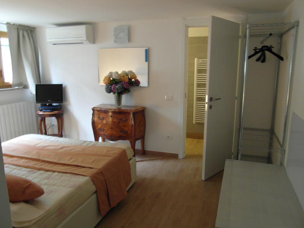 La Casa Di Nila Appartement Pisa Buitenkant foto