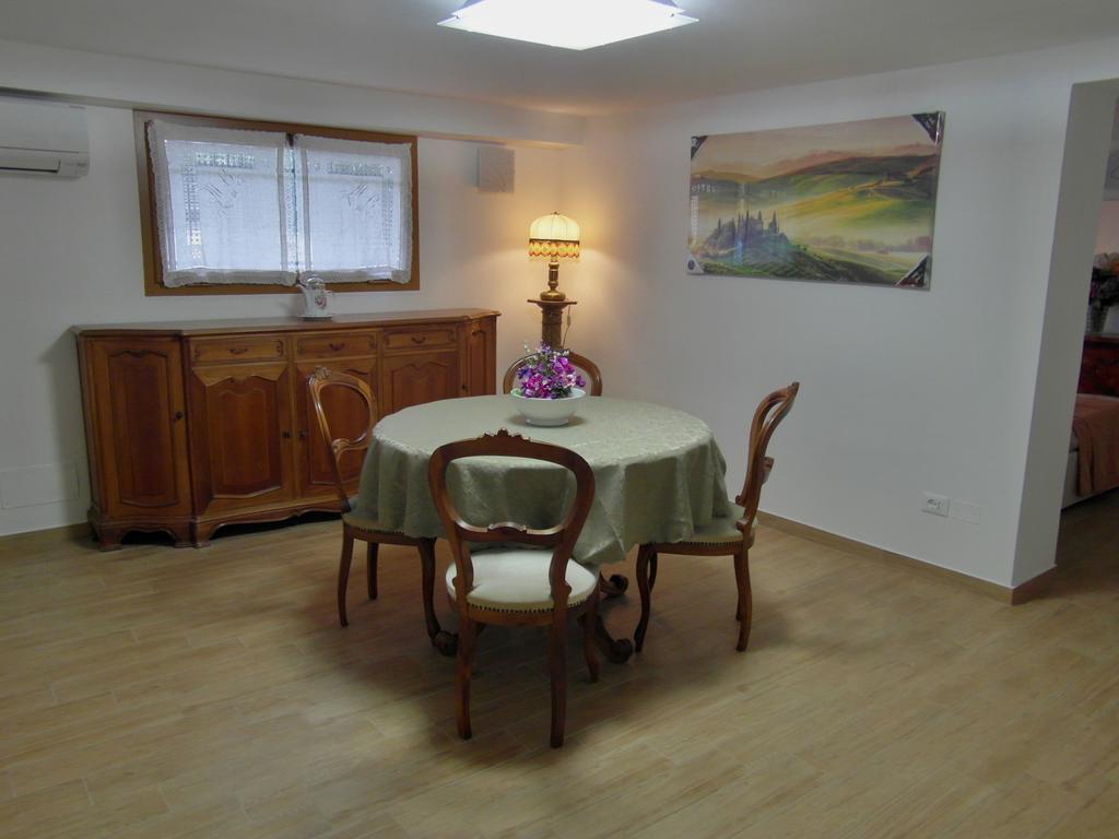 La Casa Di Nila Appartement Pisa Buitenkant foto