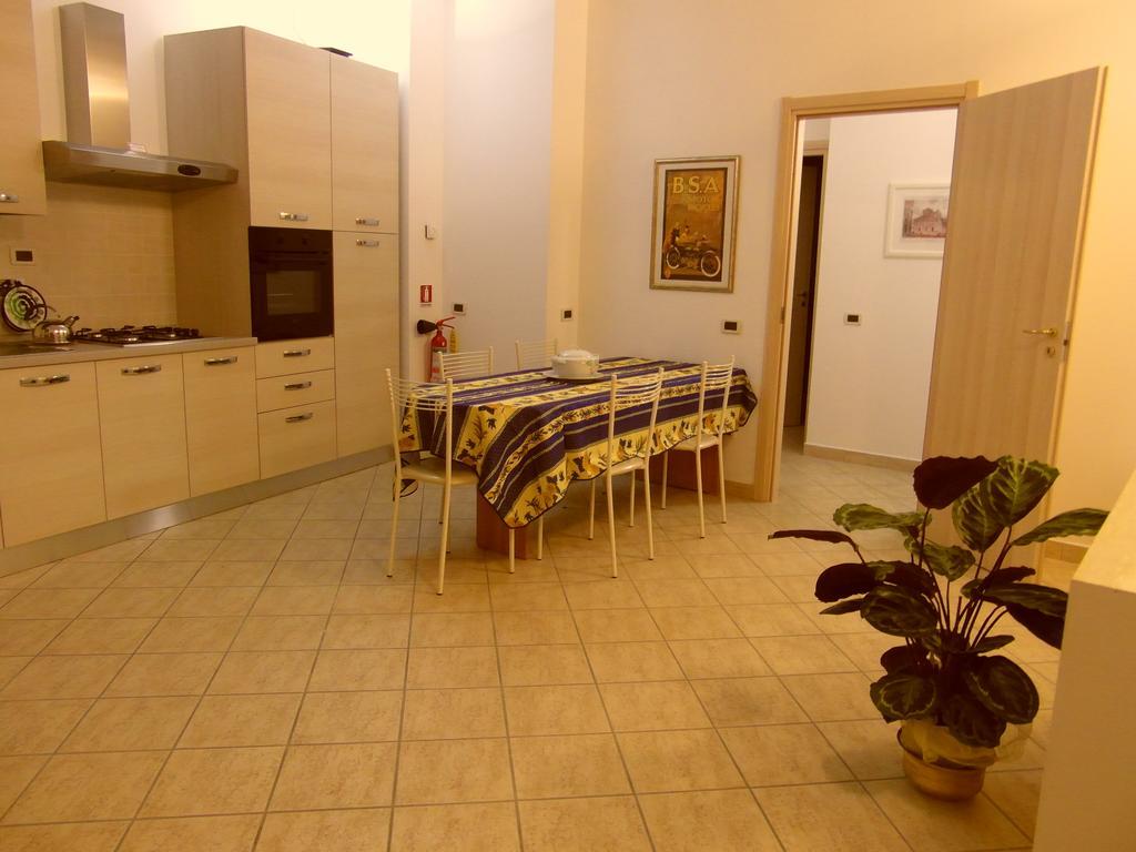 La Casa Di Nila Appartement Pisa Buitenkant foto