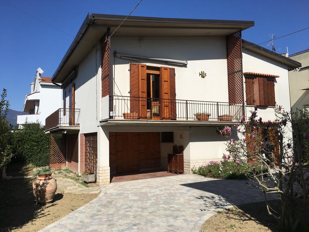 La Casa Di Nila Appartement Pisa Buitenkant foto