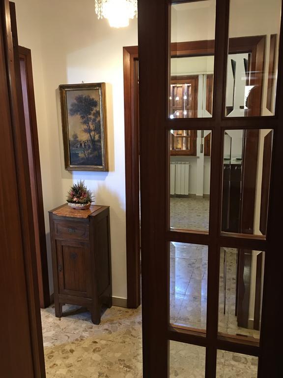 La Casa Di Nila Appartement Pisa Buitenkant foto