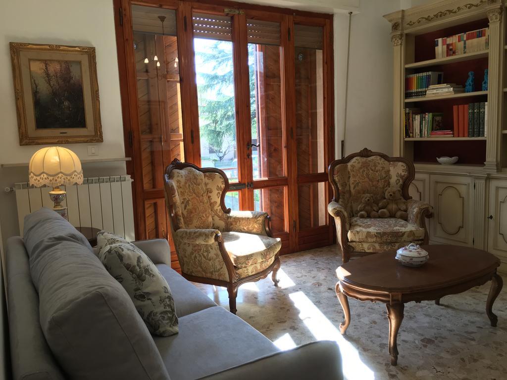 La Casa Di Nila Appartement Pisa Buitenkant foto