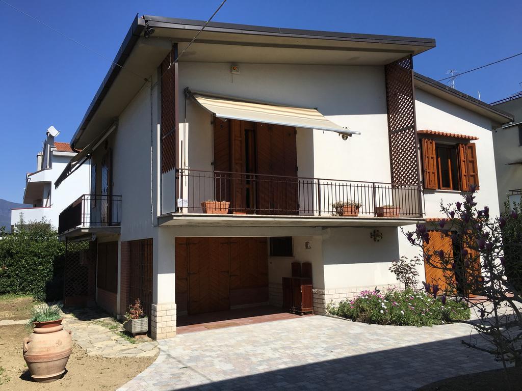 La Casa Di Nila Appartement Pisa Buitenkant foto