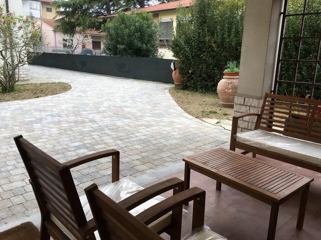 La Casa Di Nila Appartement Pisa Buitenkant foto